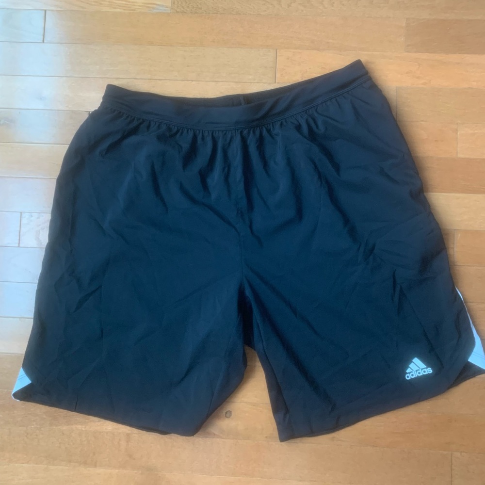 Men’s running shorts